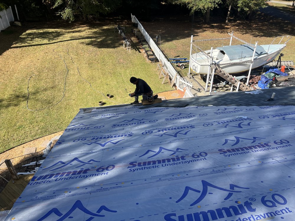 Slide of Four Seasons Roofing