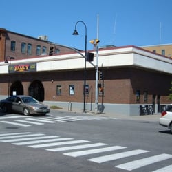 Merrill's Roxy Cinema