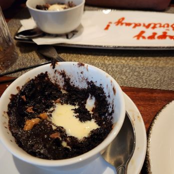 McCormick & Schmick's Seafood & Steaks - Really bad microwaved chocolate lave cake. - Seafood Near Me - Indianapolis, Indiana