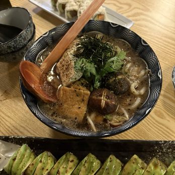 Hato Sushi - Sukiyaki Udon ($21) - Sushi Bars Near Me - Los Angeles, California