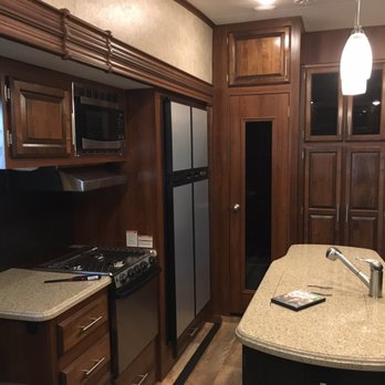 Broadmoor RV SuperStore - RV Dealers Near Me - Pasco, Washington Broadmoor RV SuperStore - RV Dealers Near Me - Pasco, Washington