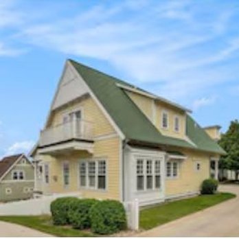 The True North Property Management - 27 Howard Ave Grand Haven - Property Management Near Me - Traverse City, Michigan