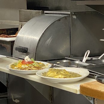 Durango Diner - Two just completed plates ready to  be served! - Diners Near Me - Durango, Colorado