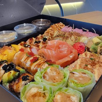 Shodo Sushi - Shodo 42 pc tasting box - Japanese Near Me - Toronto, Ontario
