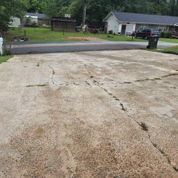 SprayAway All Purpose Detailing - Midway through driveway - Pressure Washers Near Me - Lula, Georgia SprayAway All Purpose Detailing - Midway through driveway - Pressure Washers Near Me - Lula, Georgia
