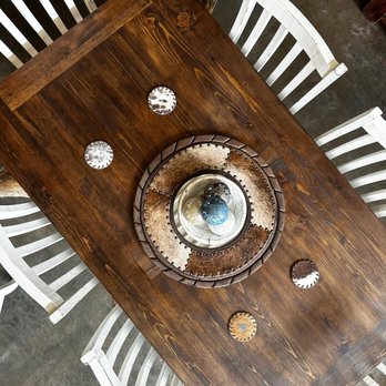 Casa Decor - 6' Whitewash Dark stain table - Home Decor Near Me - Weatherford, Texas Casa Decor - 6' Whitewash Dark stain table - Home Decor Near Me - Weatherford, Texas