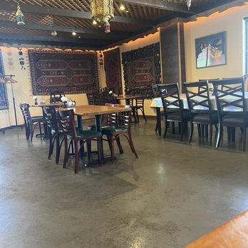 Babani's Kurdish Restaurant - The dining room - Halal Near Me - Saint Paul, Minnesota Babani's Kurdish Restaurant - The dining room - Halal Near Me - Saint Paul, Minnesota