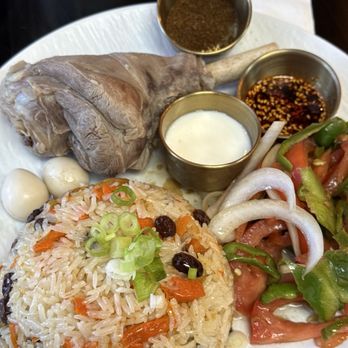 Kusan Bazaar - 羊肉抓饭 很入味 凉拌菜非常清爽 - Halal Near Me - San Mateo, California