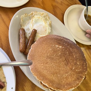 Harriette's Restaurant - Breakfast & Brunch Near Me - Key Largo, Florida
