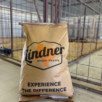 Taylor Feed & Supply - Linder Show feeds - Pet Stores Near Me - Taylor, Texas