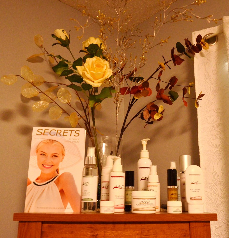 Serenity Day Spa Studio Logo