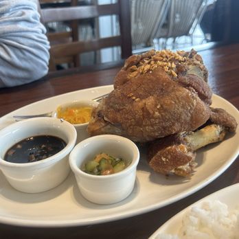Gerry’s Grill - Crispy pata (very good) - Restaurants Near Me - Baguio, BEN