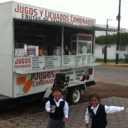 Jugos y Licuados Combinados el Cerrito
