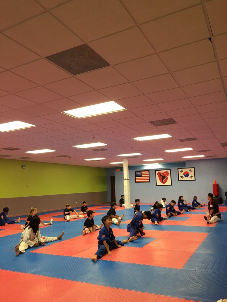 Family Martial Arts Logo