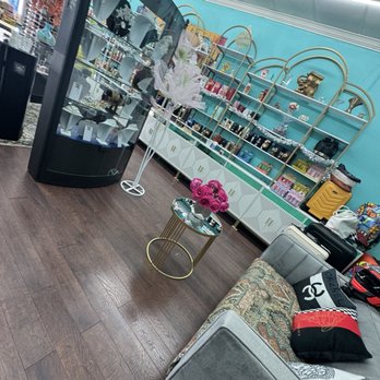 Habibi Perfumes - Perfume Near Me - Hollywood, Florida Habibi Perfumes - Perfume Near Me - Hollywood, Florida