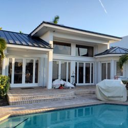 Exterior painting in Hallandale Beach