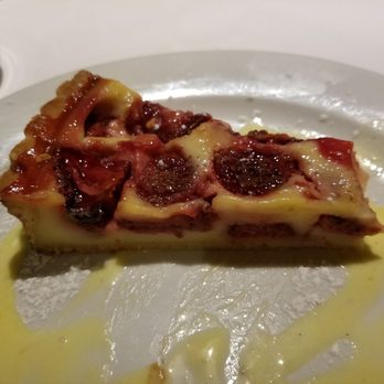 Le Paradis Brasserie Bistro - their wierd pizza looking cheesecake tart thing was SO PACKED EITH SUGAR I FELT LIKE HAVING A HEART ATTACK 1 BITE IN. OMG DIABETES - French Near Me - Toronto, Ontario Le Paradis Brasserie Bistro - their wierd pizza looking cheesecake tart thing was SO PACKED EITH SUGAR I FELT LIKE HAVING A HEART ATTACK 1 BITE IN. OMG DIABETES - French Near Me - Toronto, Ontario