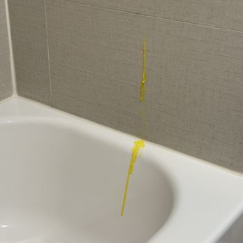 Inn At Highway 1 - Dirty shower - Hotels Near Me - Lompoc, California Inn At Highway 1 - Dirty shower - Hotels Near Me - Lompoc, California