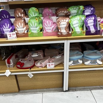 Miniso - Discount Store Near Me - Flushing, New York