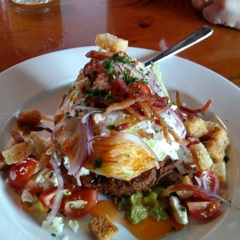 Lake Ave Restaurant & Bar - Wedge salad - New American Near Me - Duluth, Minnesota