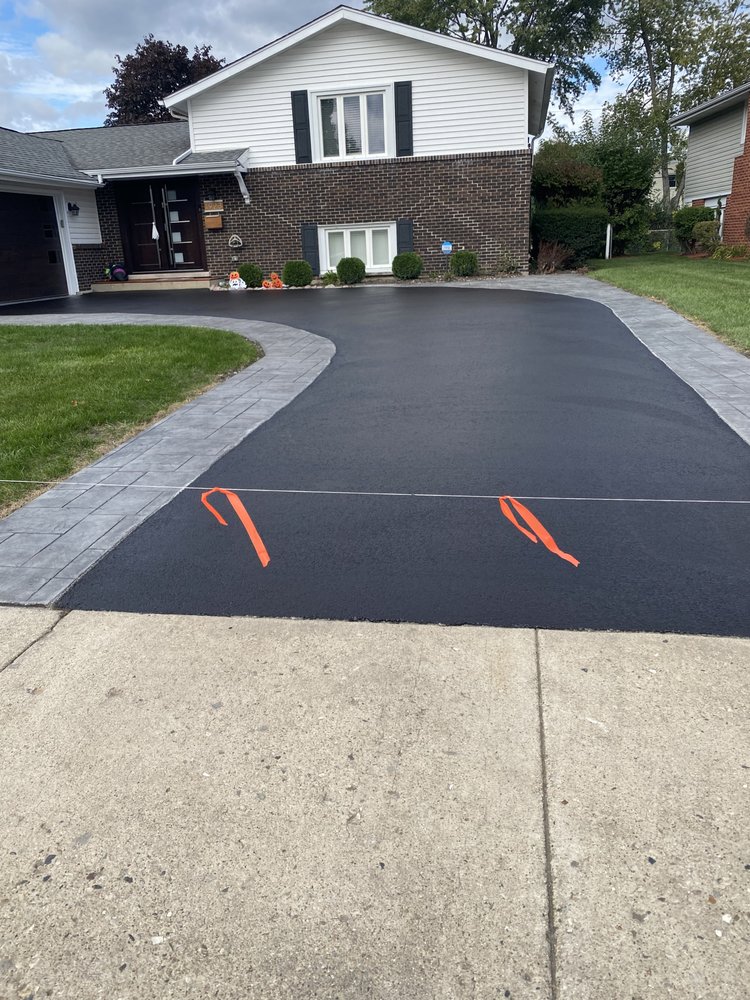 BEST DRIVEWAY SEALCOATING Updated March 2025 515 Beechwood Dr
