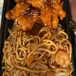 83. Crispy Sesame Chicken w shrimp lo mein