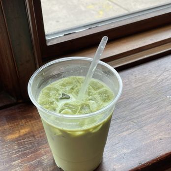 Social House - Iced Matcha Latte - Coffee & Tea Near Me - Philadelphia, Pennsylvania Social House - Iced Matcha Latte - Coffee & Tea Near Me - Philadelphia, Pennsylvania
