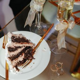 Ferrero rocher flavored cake Ferrero rocher flavored cake