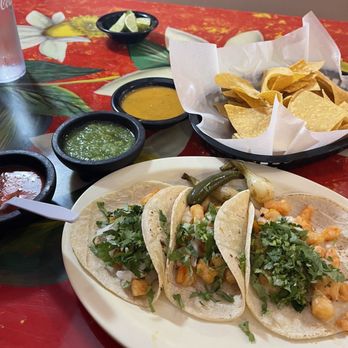 La Preferida Mexican Restaurant - tacos and salsa - Mexican Near Me - Charlotte, North Carolina La Preferida Mexican Restaurant - tacos and salsa - Mexican Near Me - Charlotte, North Carolina