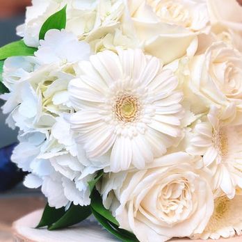 Le Vu’s Boutique - Wedding Bouquets - Floral Designers Near Me - Mississauga, Ontario Le Vu’s Boutique - Wedding Bouquets - Floral Designers Near Me - Mississauga, Ontario