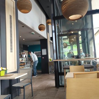 Dodin - Inside. They also have outside seating - Tea Rooms Near Me - Biarritz, 64
