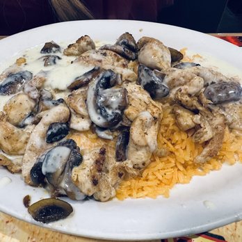 El Rey Azteca - Pollo loco with mushrooms - Mexican Near Me - Pioneer, Tennessee El Rey Azteca - Pollo loco with mushrooms - Mexican Near Me - Pioneer, Tennessee