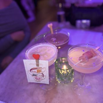 Leela's Wine Bar - Uptown - Pucker Up, Bubblelicious, Live, Lav, Love - Pizza Near Me - Dallas, Texas Leela's Wine Bar - Uptown - Pucker Up, Bubblelicious, Live, Lav, Love - Pizza Near Me - Dallas, Texas