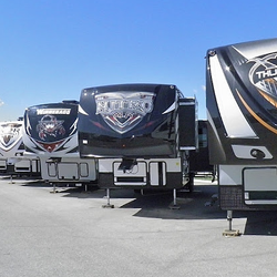 High River Autoplex & RV - Plenty of RV's to choose from!