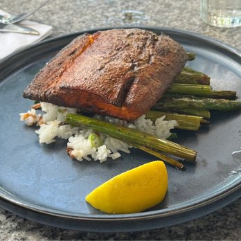 Earls Kitchen + Bar - Cajun Oven Roasted Atlantic Salmon - New American Near Me - Miami, Florida
