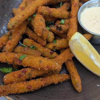 Los Gatos Parkside - Tempura Green Beans with Sriracha aioli - Cocktail Bars Near Me - Los Gatos, California