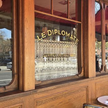 Le Diplomate - Brasseries Near Me - Washington, DC, District of Columbia Le Diplomate - Brasseries Near Me - Washington, DC, District of Columbia