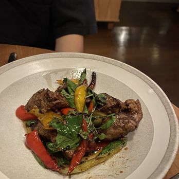 Pusadee's Garden - beef tenderloin - Thai Near Me - Pittsburgh, Pennsylvania