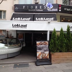 Lo & Loud Cafe