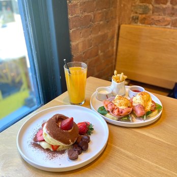 Flipper’s - Tiramisu Pancake, Egg Benedict with Smoked Salmon - Pancakes Near Me - New York, New York Flipper’s - Tiramisu Pancake, Egg Benedict with Smoked Salmon - Pancakes Near Me - New York, New York