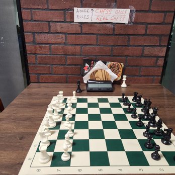 Pizzeria Tona - Chess Table - Pizza Near Me - Las Vegas, Nevada