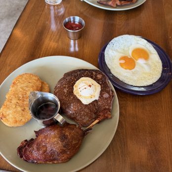 Encina - Montreal Long Haul - New American Near Me - Dallas, Texas