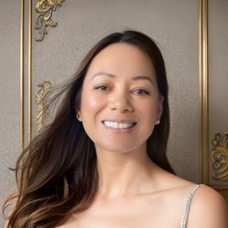 8 Moons Hypnotherapy - So happy to help single women find a soulmate