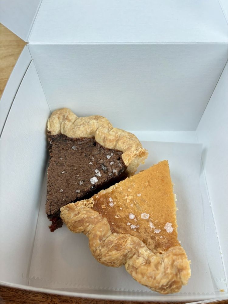 PIE GIRL Updated September 2024 27 Photos & 15 Reviews 117 W Ward