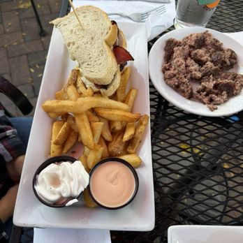 Warrens Craft Burger - PASTRAMI MELT and burger for the dog - American Near Me - Ogden, Utah