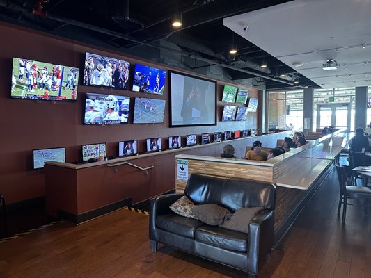 Tobacco Road Sports Cafe by null