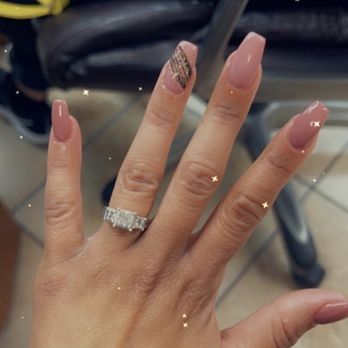 Super Nails - Overall, this place is best because Lisa is very nice and helpful and kind to others. - Nail Technicians Near Me - Metairie, Louisiana