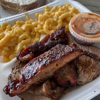 Chuckwagon BBQ & Burgers - Brisket, ribs, and Mac and cheese... - Barbeque Near Me - Katy, Texas Chuckwagon BBQ & Burgers - Brisket, ribs, and Mac and cheese... - Barbeque Near Me - Katy, Texas