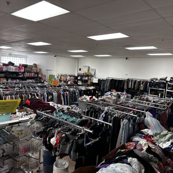 Outlet Liquidators - Outlet Stores Near Me - ontario, California Outlet Liquidators - Outlet Stores Near Me - ontario, California