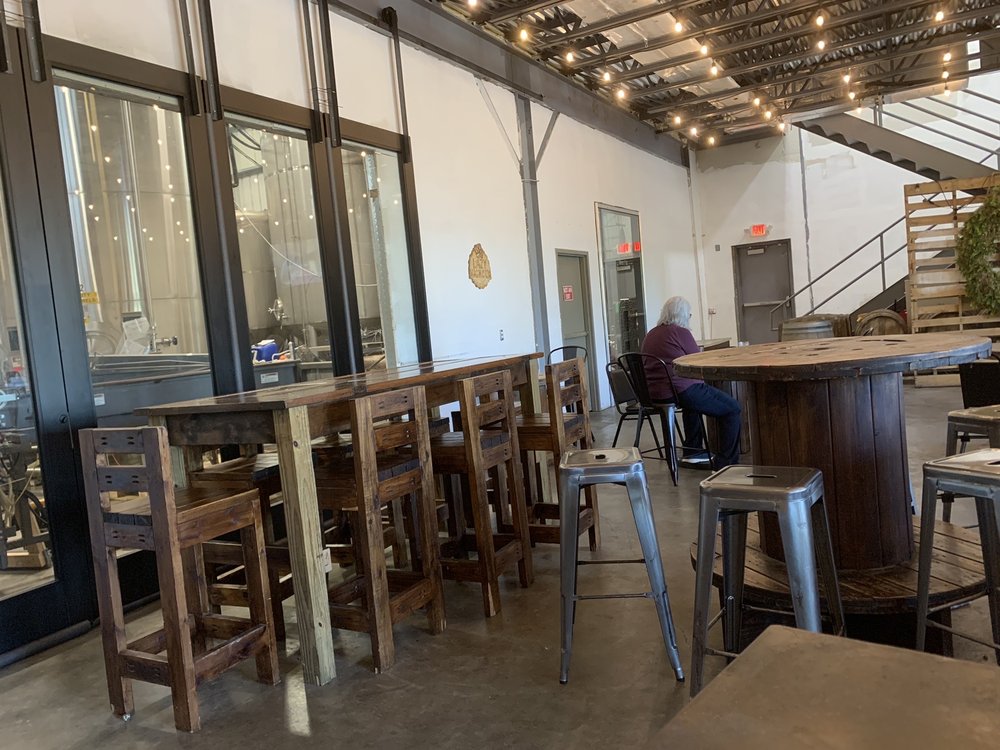 Lazy Magnolia Brewery Logo